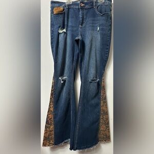 EST 1946 Denim vintage hippie bell bottom jeans 
Like new, size 12